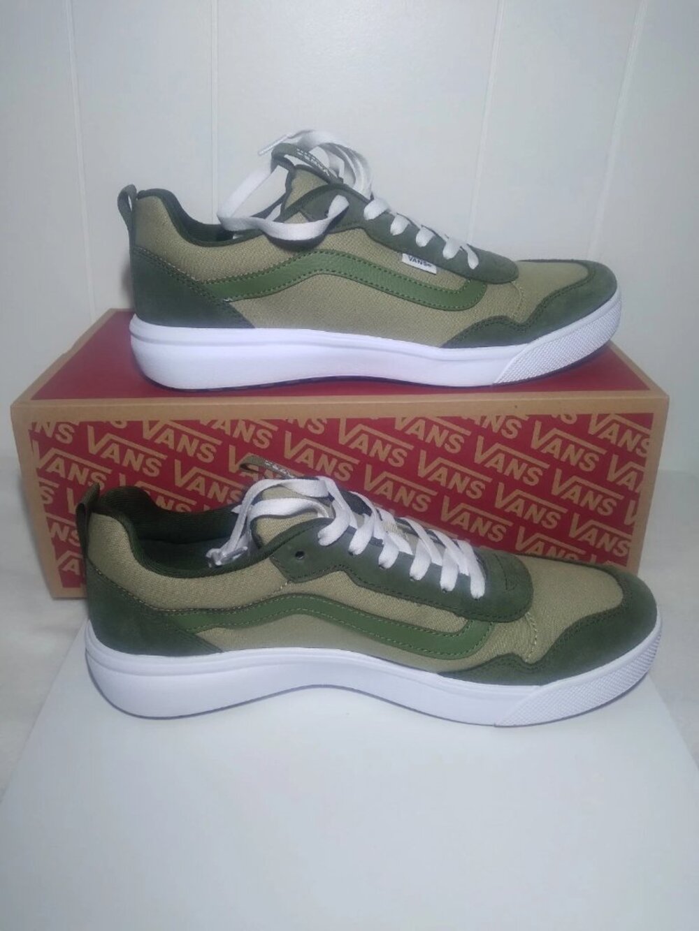 Vans Range EXP Men's Size 11.5  Casual Shoes Sneakers Elm Grape Leaf VN000CY1G9R
